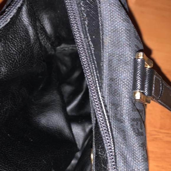 Authentic Fendi Vintage Logo Black Speedy Handbag - Picture 5 of 10